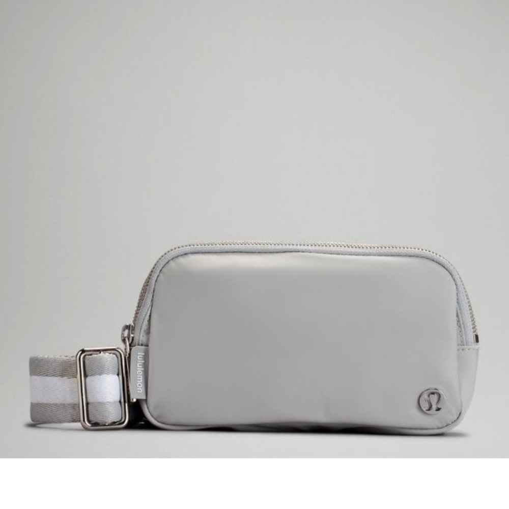 Everywhere belt bag
